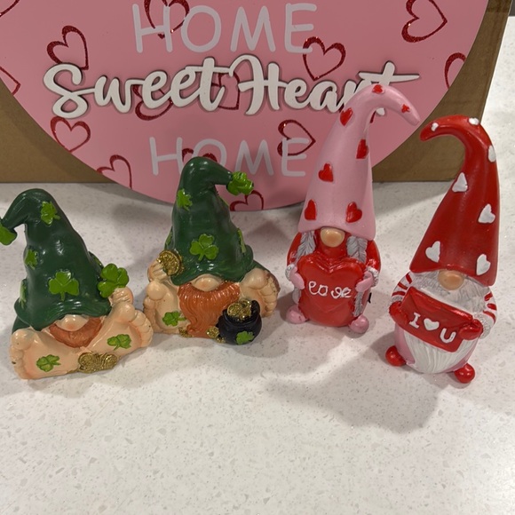 Valentine's Day / St. Patrick’s Day decor set, NWT, wooden figures and p… - Picture 5 of 5